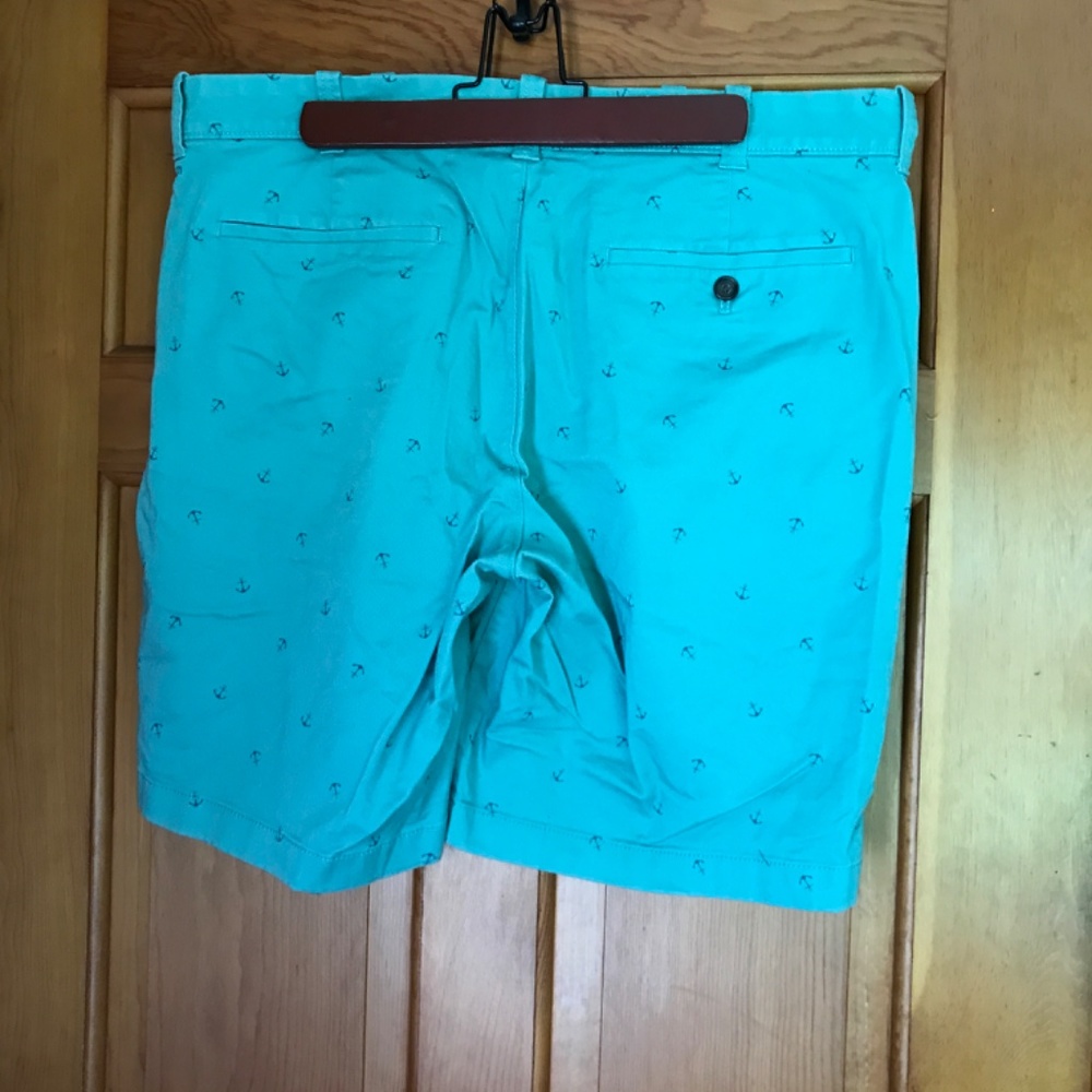 Men’s J CREW Shorts, 35” waist 9” inseam. - Picture 2 of 3